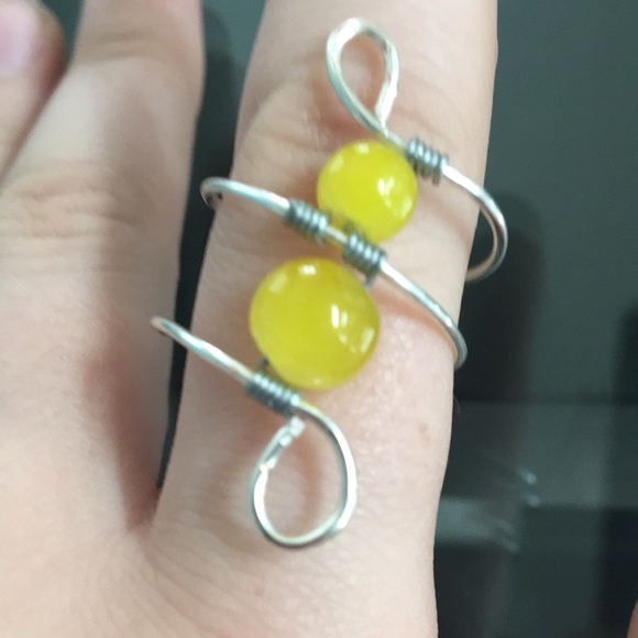 Yellow ring - Picture 3 of 3